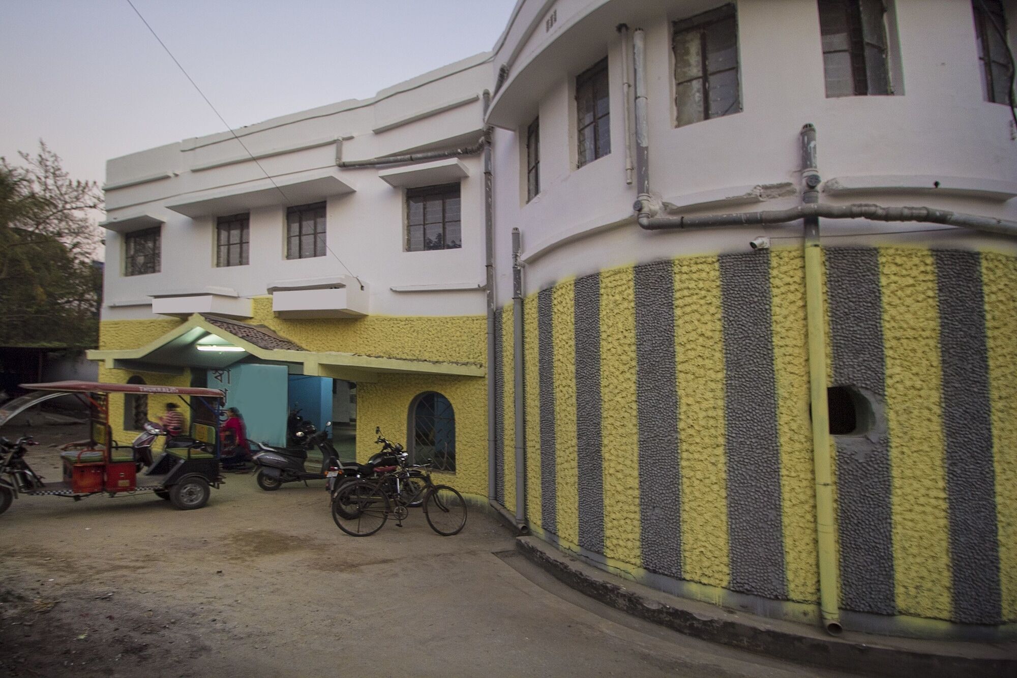 Oyo 15721 Simrat Hotel Panchanai Exterior photo
